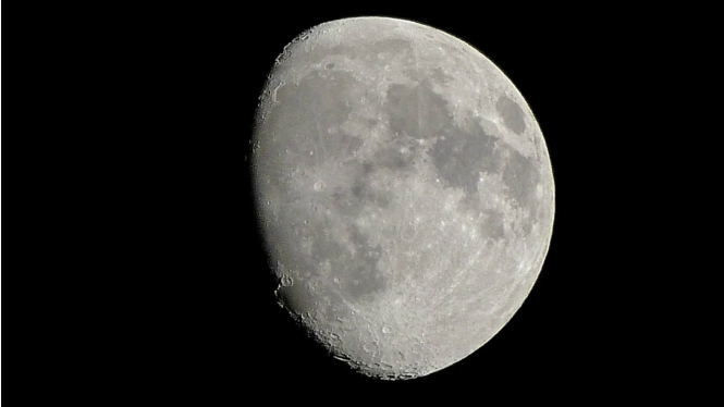 Foto Bulan