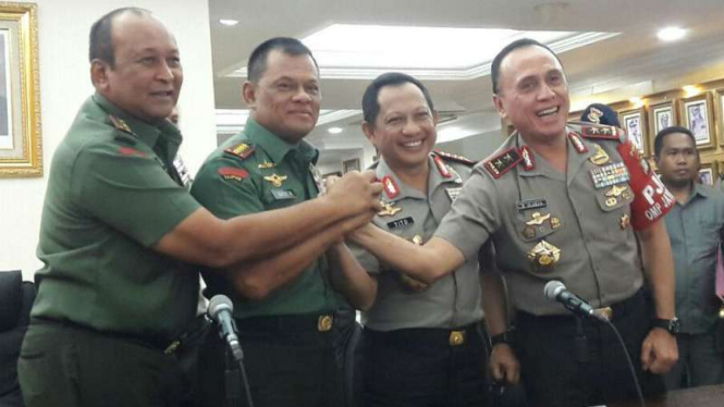 Jumpa pers bersama antara Polri dan TNI terkait aksi 112