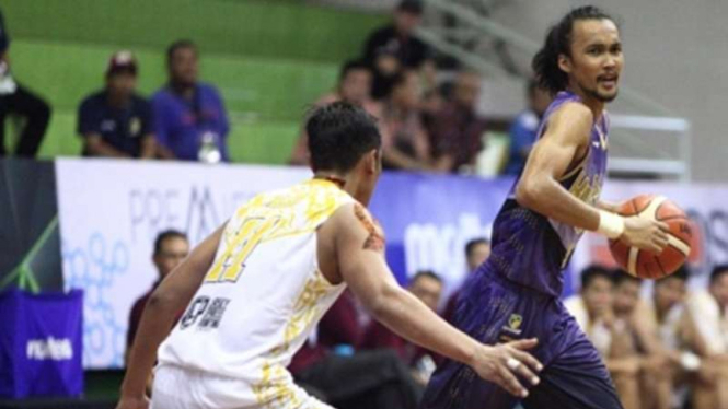 Pertandingan CLS Knights vs Bima Perkasa Jogja di hari pertama seri ketiga IBL 2017.