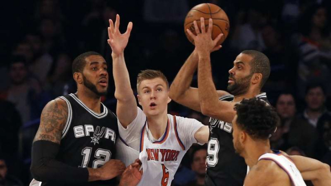 Pertandingan NBA antara New York Knicks melawan San Antonio Spurs