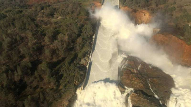 Kondisi terakhir dam di California yang situasinya mulai membahayakan.