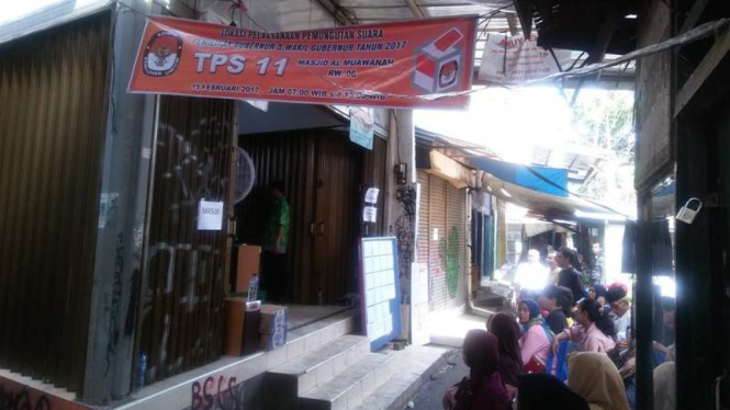 Suasana pilkada di TPS 11 Tanah Abang