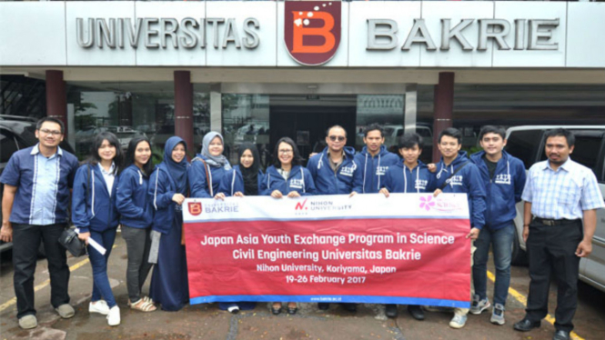 Mahasiswa Universitas Bakrie dalam Japan Asia Youth Exchange Program in Science