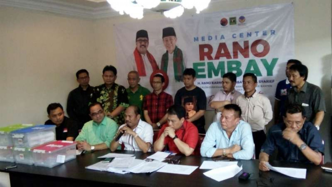 Kubu Rano Karno menggelar jumpa pers terkait dugaan kecurangan di Pilkada Banten