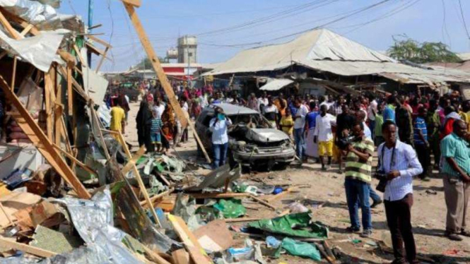 Bom pernah meledak mengguncang pasar di Mogadishu, Somalia sebelumnya.