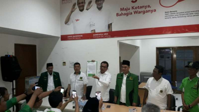 DPC PPP se-DKI Jakarta mendukung Anies-Sandi di Pilkada DKI putaran kedua, Senin, 20 Februari 2017.
