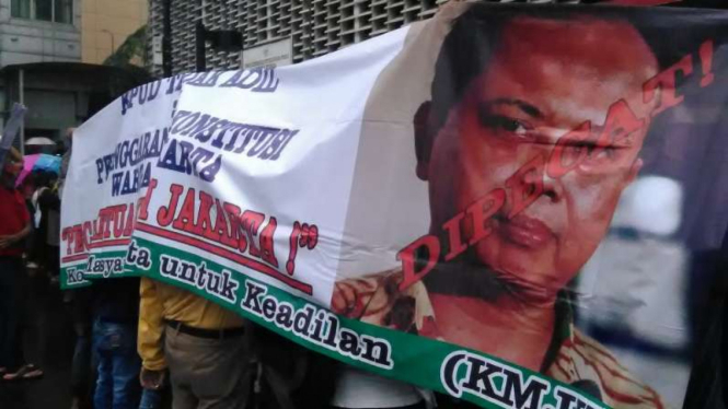 Demonstrasi di depan Gedung Bawaslu dan DKPP, Senin, 20 Februari 2017.