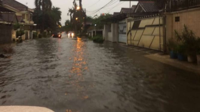 Komplek Citra Garden Kalideres Banjir Hingga 80 Cm