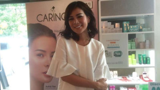 Cara Mempercantik Mata Ala Astrid Tiar