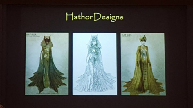 Proses perancangan kostum mewah Dewi Mesir.