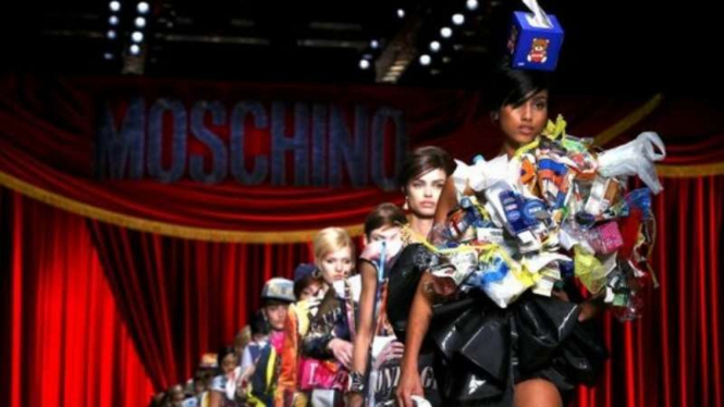 Fashion show Moschino di Milan Fashion Week 