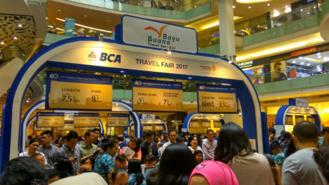 Singapore Airlines-BCA Travel Fair di Mal Gandaria City