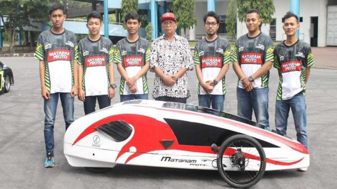 Mobil hemat energi karya mahasiswa Yogya