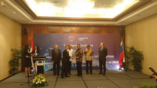 Kerja sama perusahaan Indonesia dan Rusia untuk peluncuran satelit