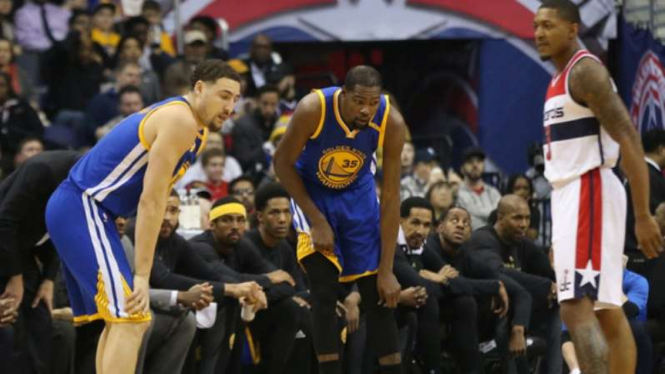 Pebasket Golden State Warriors, Kevin Durant mengalami cedera lutut