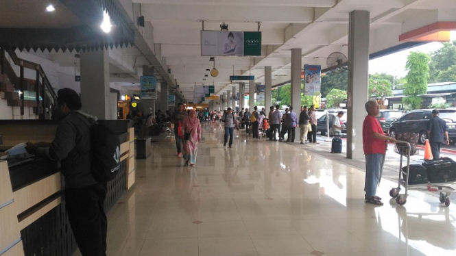 Bandara Halim Perdanakusuma normal kembali