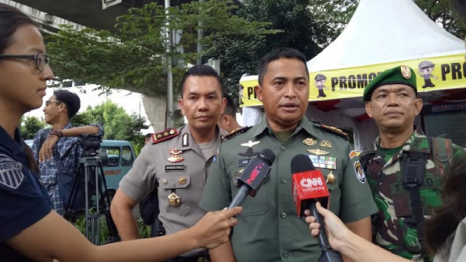 Komandan Komando Distrik Militer Jakarta Selatan, Letnan Kolonel Ade Ronny