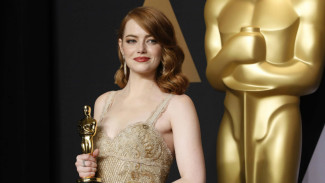 Emma Stone Lakukan Perawatan Wajah Rp26 Juta