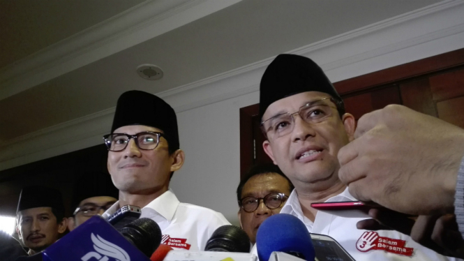 Anies Baswedan dan Sandiaga Uno.