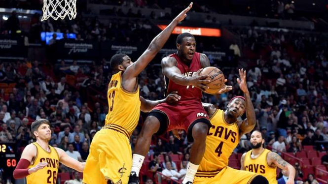 Pertandingan NBA antara Miami Heat melawan Cleveland Cavaliers