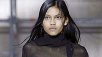 Model Indonesia Melenggang di Paris Fashion Week