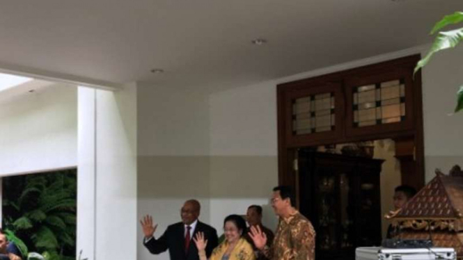 Presiden Afsel Jacob Zuma mengunjungi Presiden RI ke-5 Megawati Soekarnoputri.