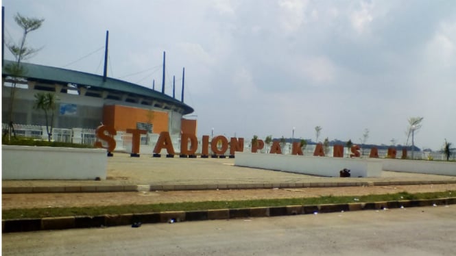 Penampakan di luar Stadion Pakansari, Cibinong, Kabupaten Bogor.