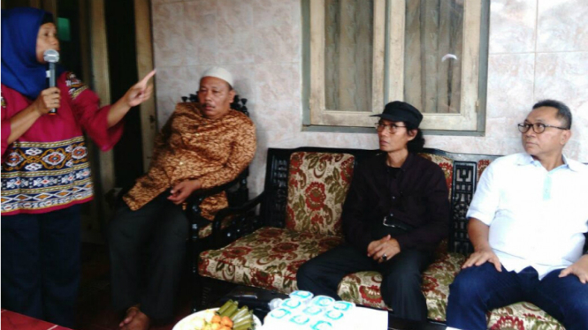 Zulkifli Hasan mengunjungi warga Bukit Duri.