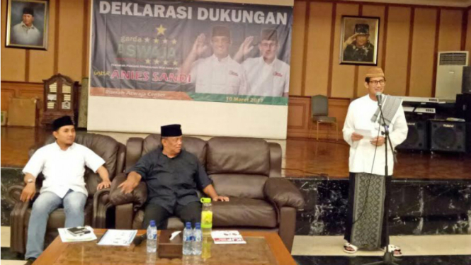 Garda Aswaja deklarasikan dukungan pada Anies-Sandi.