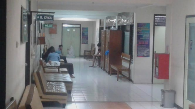 Suasana ruang CVCU, RS Lavalette, Malang tempat KH Hasyim Muzadi dirawat.