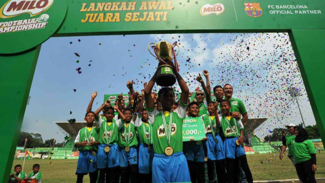 SD 105291 Saentis Medan, juara MILO Football Championship 2017 Medan.  