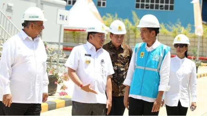 Presiden Joko Widodo saat meresmikan meresmikan 8 Mobile Power Plant (MPP) dengan kapasitas 500 Megawatt MW, Sabtu (18/3/2017)
