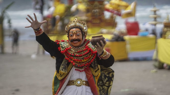 Rehat Total saat Nyepi, Ditemani Deburan Ombak dan Pemandangan Alam