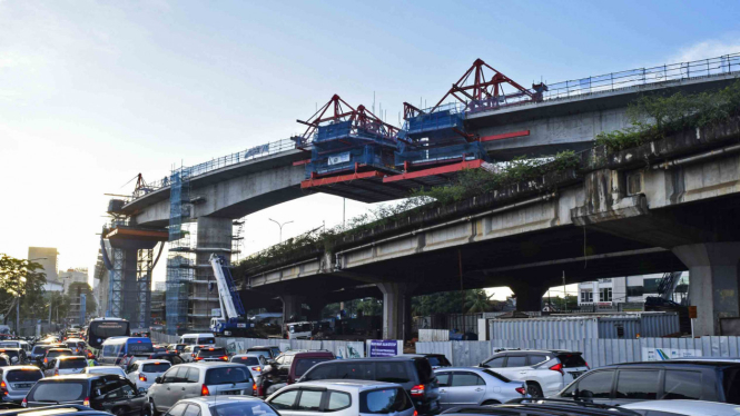 Pembangunan jalur MRT di Jakarta.