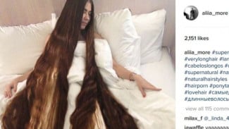 Wanita Ini Punya Rambut Panjang 2,5 Meter Seperti Rapunzel