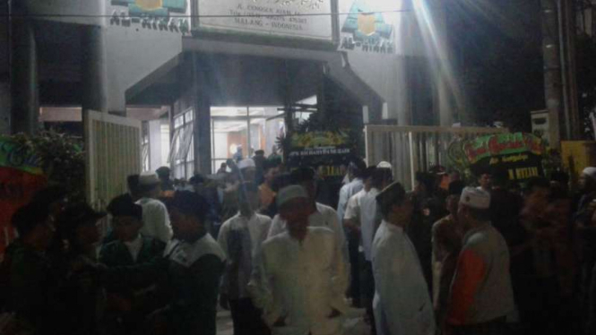 Warga di Pondok Pesantren, Al Hikam, Jalan Cengger Ayam, Kota Malang.