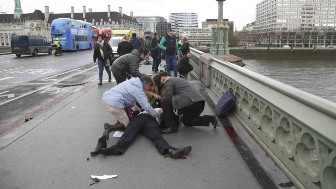 Kondisi korban di jembatan Westminster dalam serangan teror, 22 Maret 2017.