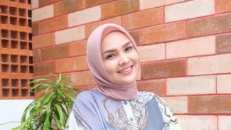 Tren Busana Lebaran 2017: Kaftan dengan Inovasi Baru
