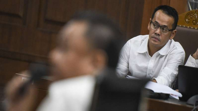 Terdakwa yang merupakan Dirut PT Technofo Melati Indonesia, Fahmi Darmawansyah