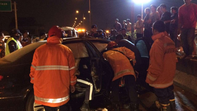 Kecelakaan tunggal di tol Pluit arah Tanjung Priuk