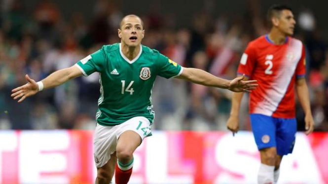 Selebrasi gol dari pemain timnas Meksiko, Javier Hernandez