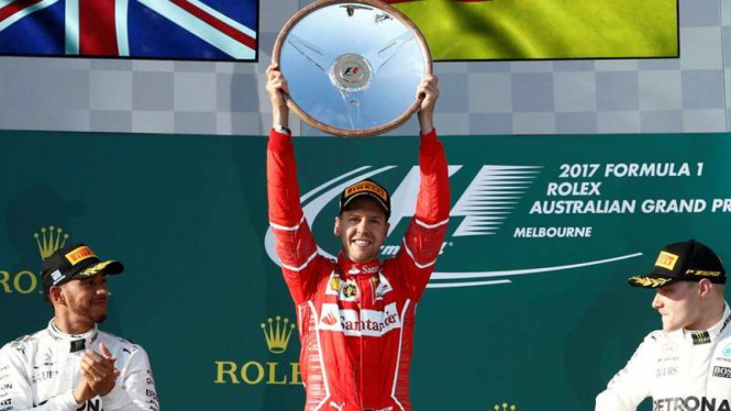 Sebastian Vettel (tengah) menjuarai F1 GP Australia 2017.