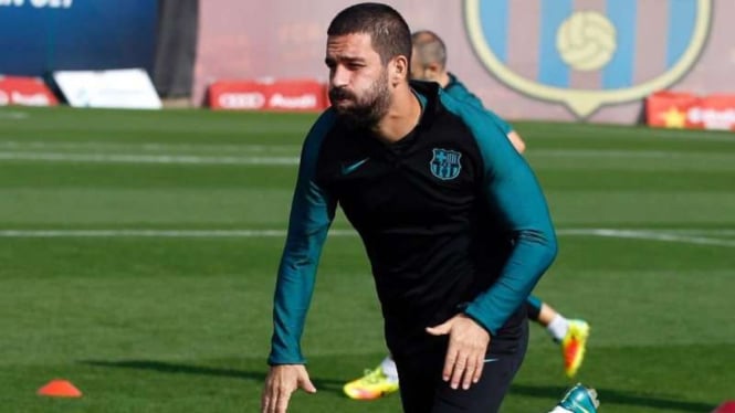 Gelandang serang Barcelona, Arda Turan