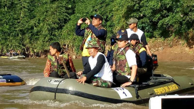 , Pelaksana Tugas Gubernur DKI Jakarta Sumarsono, susur Sungai Ciliwung