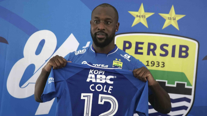 Carlton Cole saat baru bergabung dengan Persib Bandung.