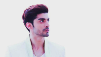 Rahasia di Balik Tubuh Atletis Aktor India Gurmeet Choudhary