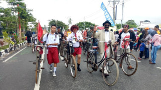 Seribu 'Onthelis' Konvoi di Makassar