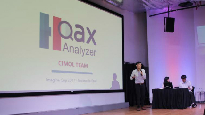 Tim CIMOL ITB sedang menjelaskan tentang aplikasi Hoax Analyzer