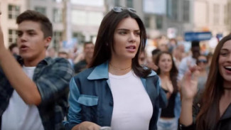 Usai Kontroversi Iklan Pepsi, Mental Kendall Jenner 'Kacau'