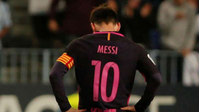 Ekspresi kekecewaan striker Barcelona, Lionel Messi